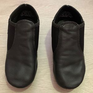 Capezio Childrens E-series Slip-On Jazz Shoes EJ2C black